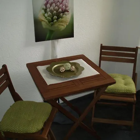 Weingut Theodor Nies * לורך אם ריין